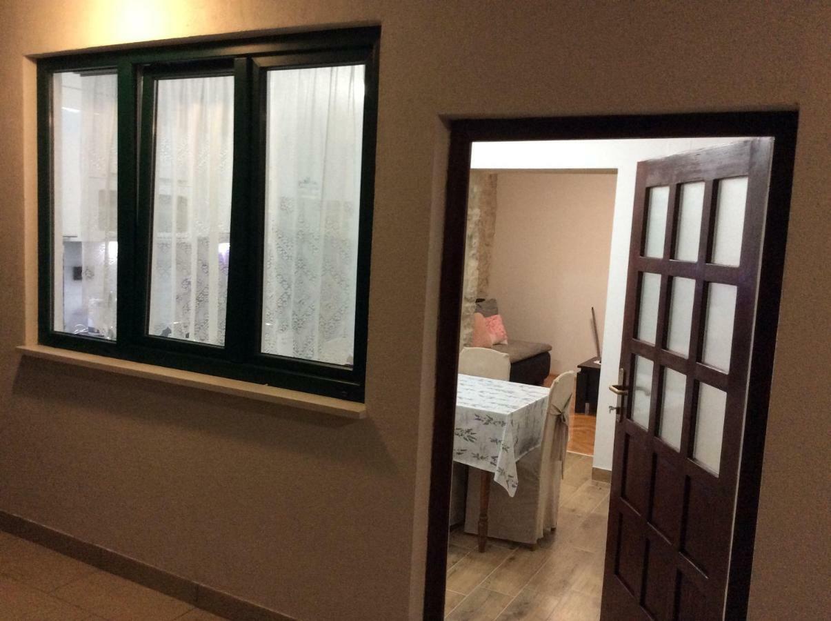 Apartment Karla Snb Lozovac Exterior foto