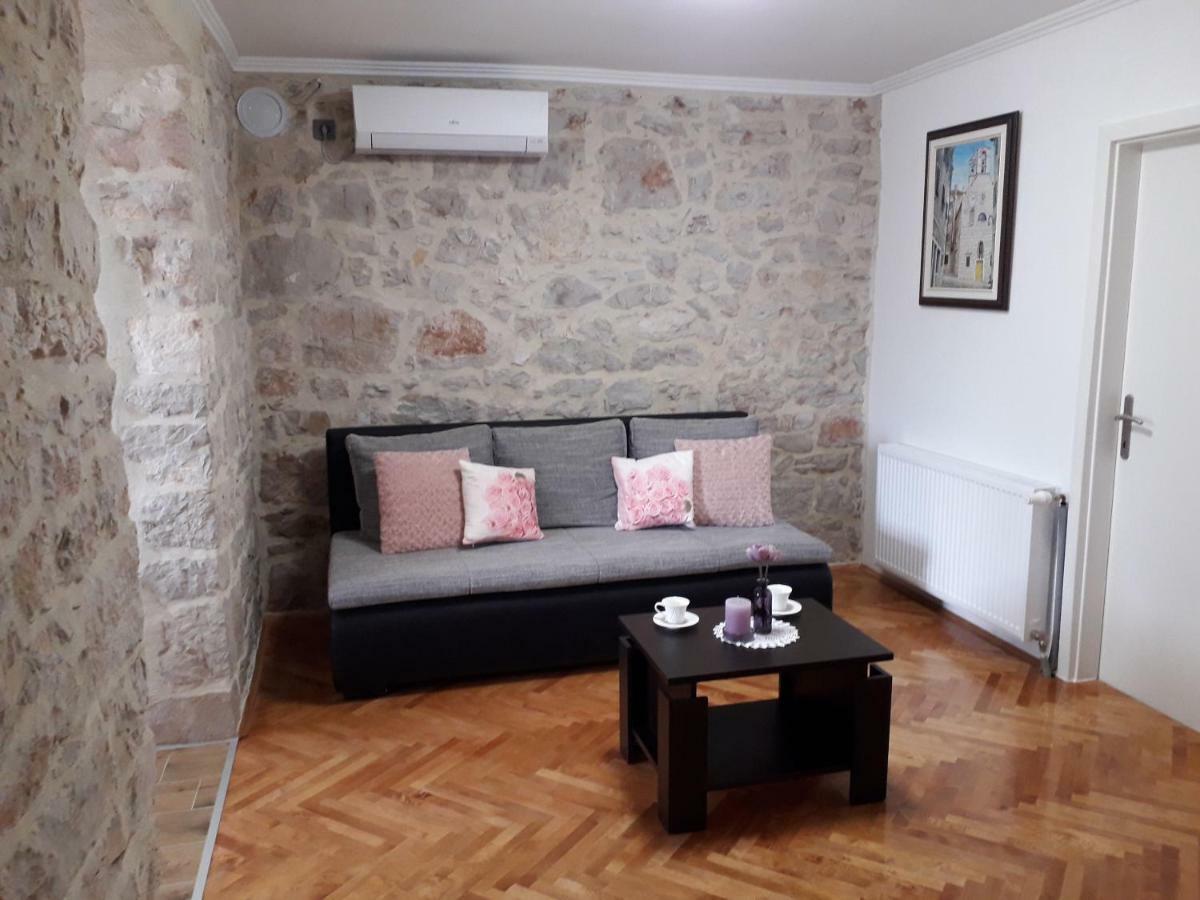 Apartment Karla Snb Lozovac Exterior foto